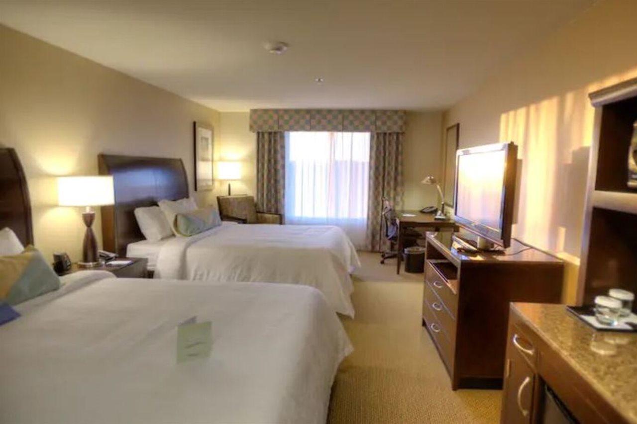 Hilton Garden Inn Omaha East/Каунсъл Блъфс Екстериор снимка