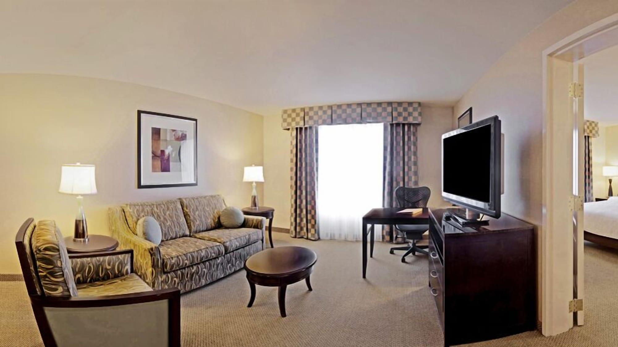 Hilton Garden Inn Omaha East/Каунсъл Блъфс Екстериор снимка
