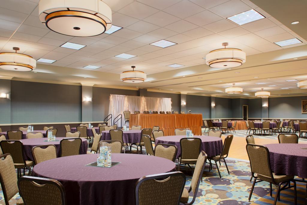 Hilton Garden Inn Omaha East/Каунсъл Блъфс Екстериор снимка