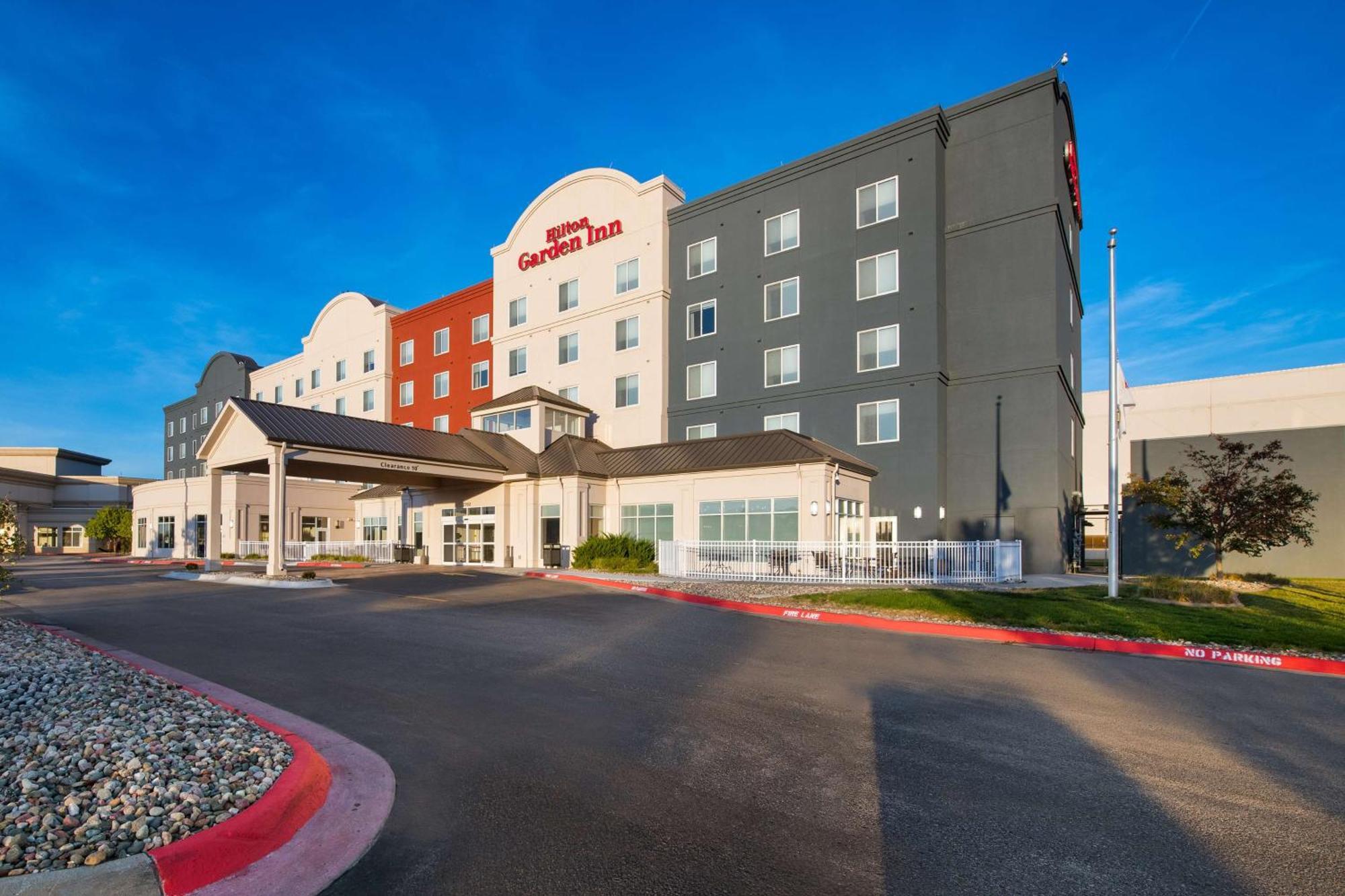 Hilton Garden Inn Omaha East/Каунсъл Блъфс Екстериор снимка